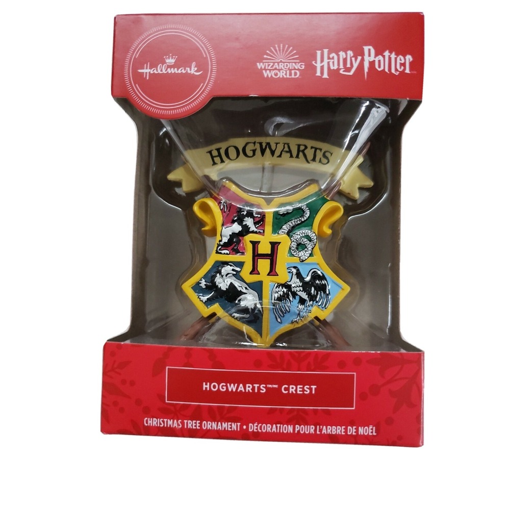Hallmark Wizarding World of Harry Potter Ornament ~ Hogwarts Crest s20
